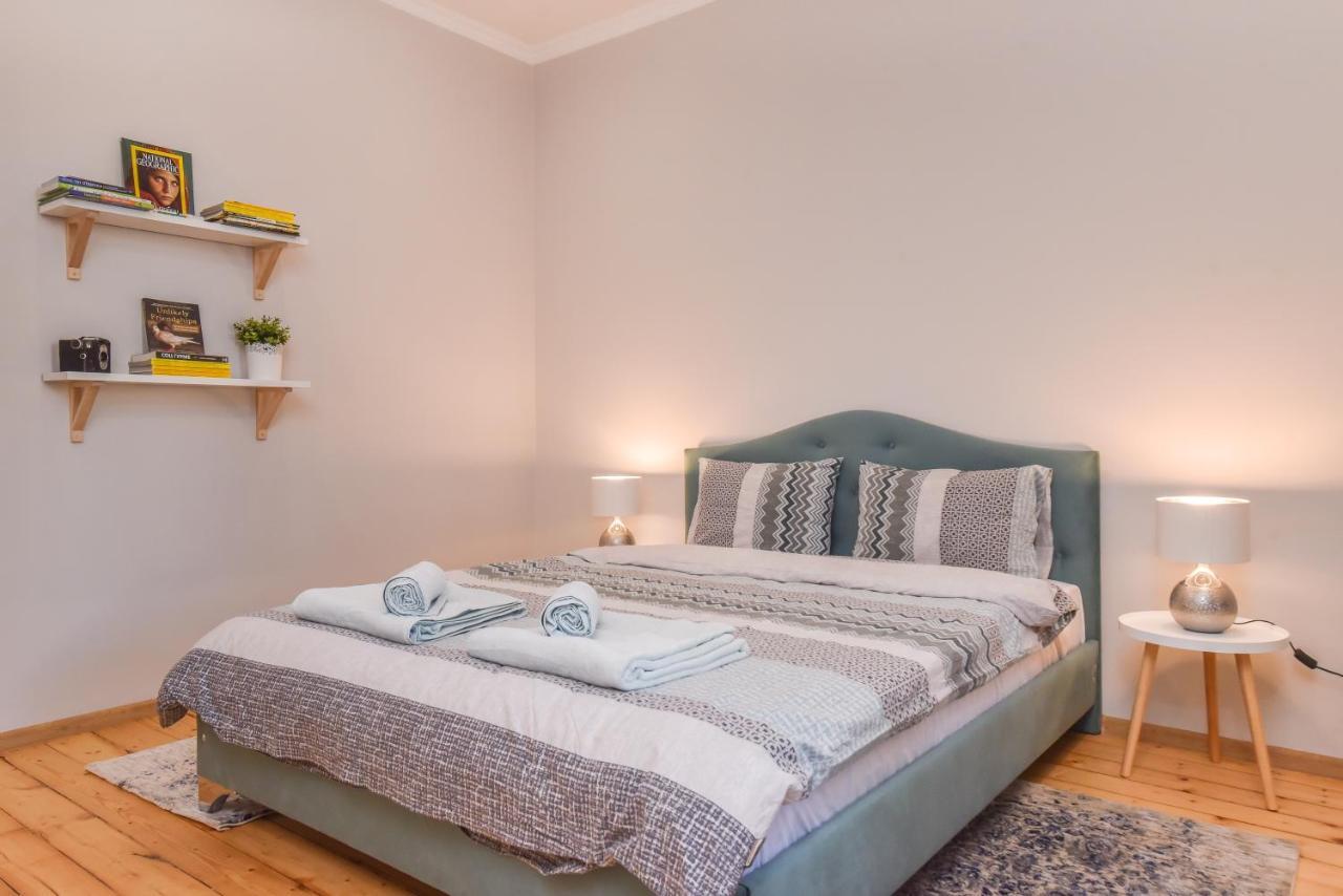 Spacious Vintage 2Br, 2Bath Apartment By Flat Mаnager 索菲亞 外观 照片